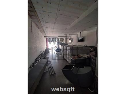 Commercial Retail showroom for Rent